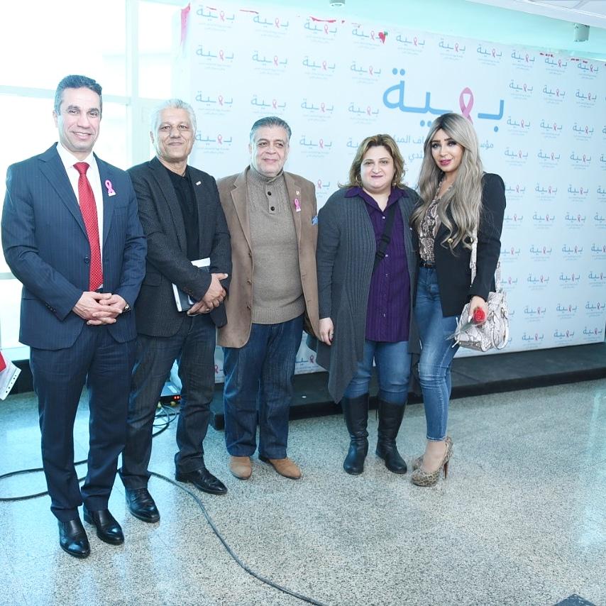 نجوم الإعلام ومسئولو النادي الأهلي في زيارة لـ «بهية»